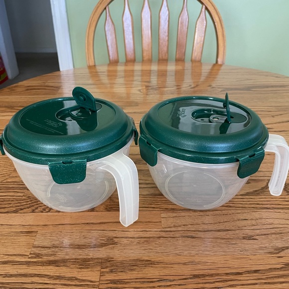 Lock n Lock Vented Dark Green Lids Plastic Bowls - Set of 2 - 1Qt - Picture 3 of 7